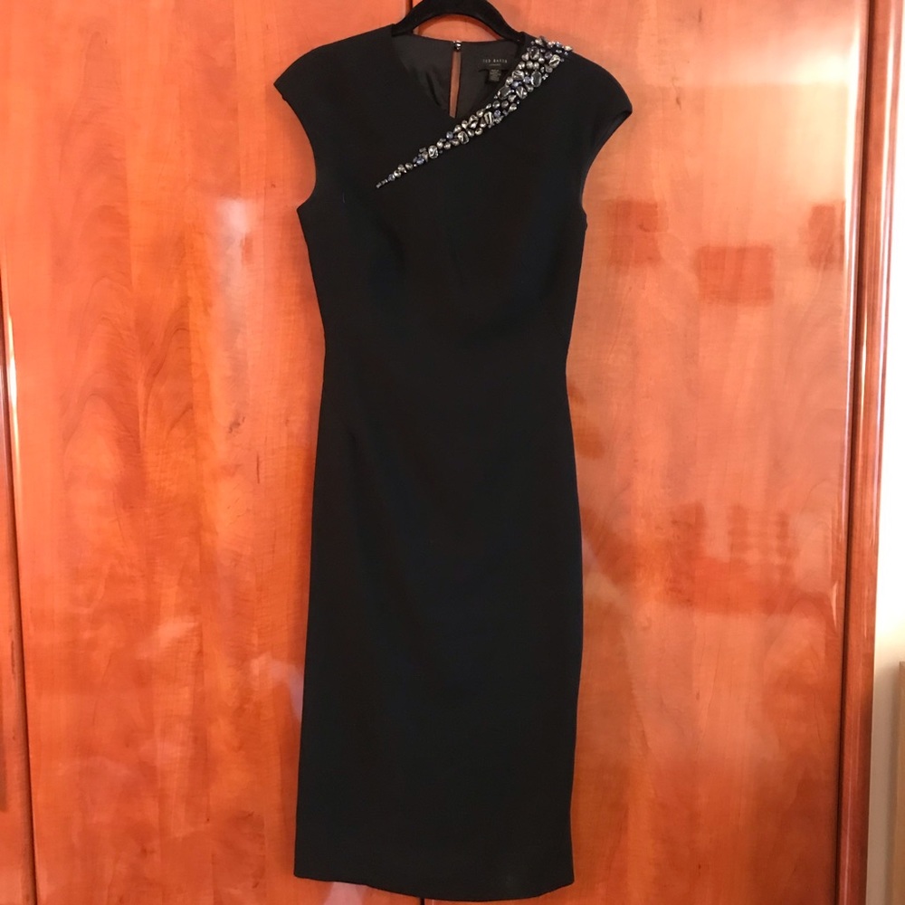 Gorgeous Ted Baker Sz 1 Navy Pencil Dress Lower Back Cut Out